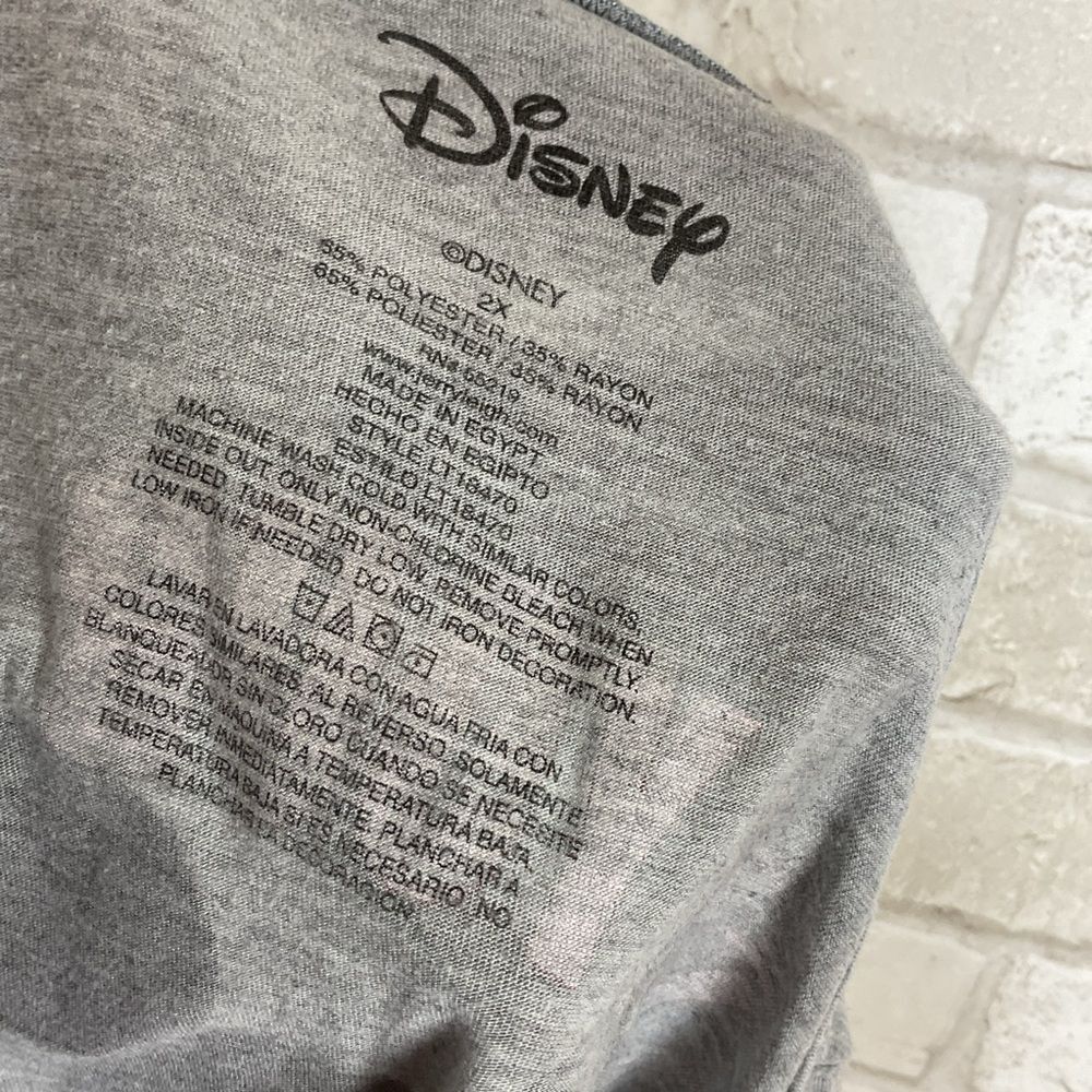 Disney Gray Mickey Mouse V-neck Short Sleeve Tee Size 2X - Picture 9 of 9